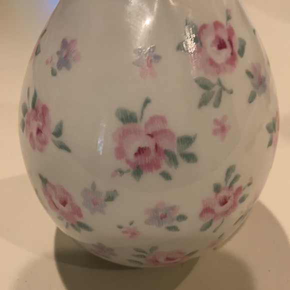 Ceramic Vase - Picture 2 of 2